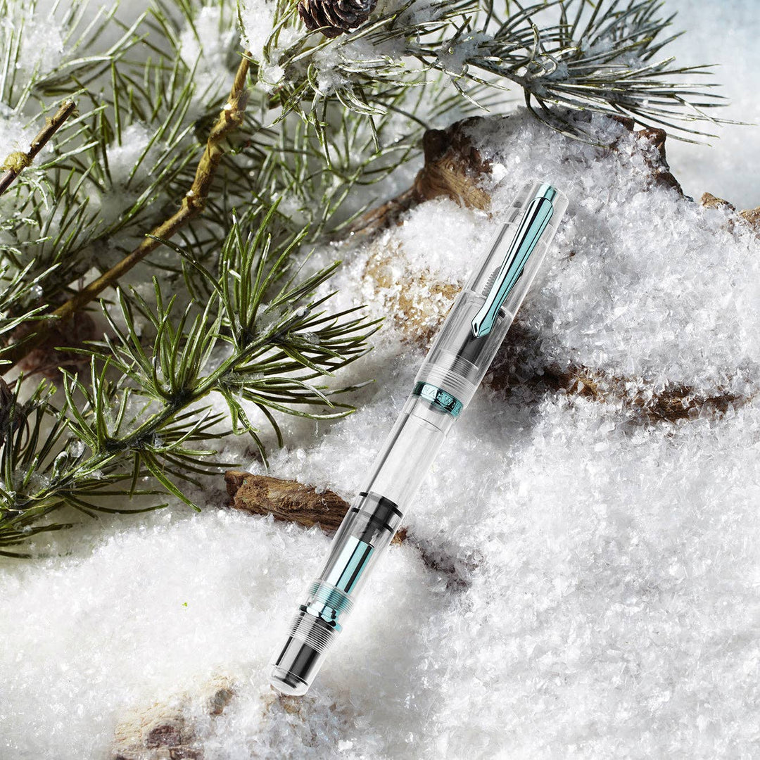 Nahvalur Original Winter Fountain Pen: Medium
