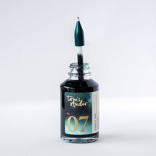 The Wren - Refillable Writing Pen - Iris