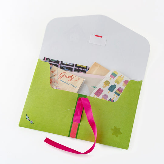 Hobonichi Accessories Yumi Kitagishi White Cat’s Mini Folder
