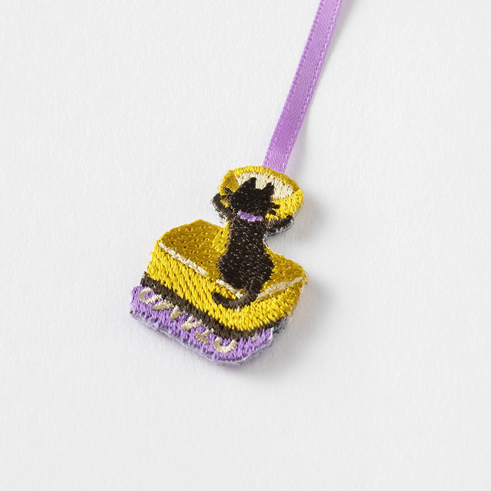 Midori Bookmarker Embroidery Cat