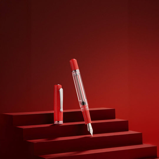 Nahvalur Original Plus Soft Coral Fountain Pen: Extra Fine