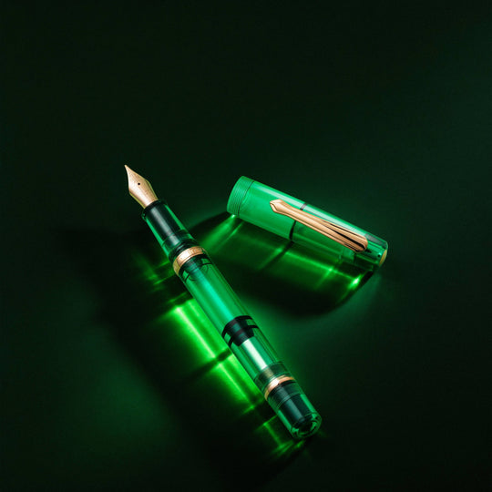 Nahvalur Original Emerald Grove Fountain Pen: Extra Fine